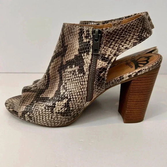 Fergalicious open-toe chunky heel shoe, size 10, faux snakeskin, NEW, Sandals - Picture 3 of 11